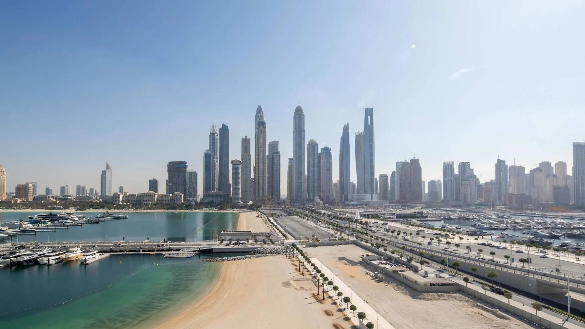 Frank Porter - Sunrise Tower Dubai Apartment