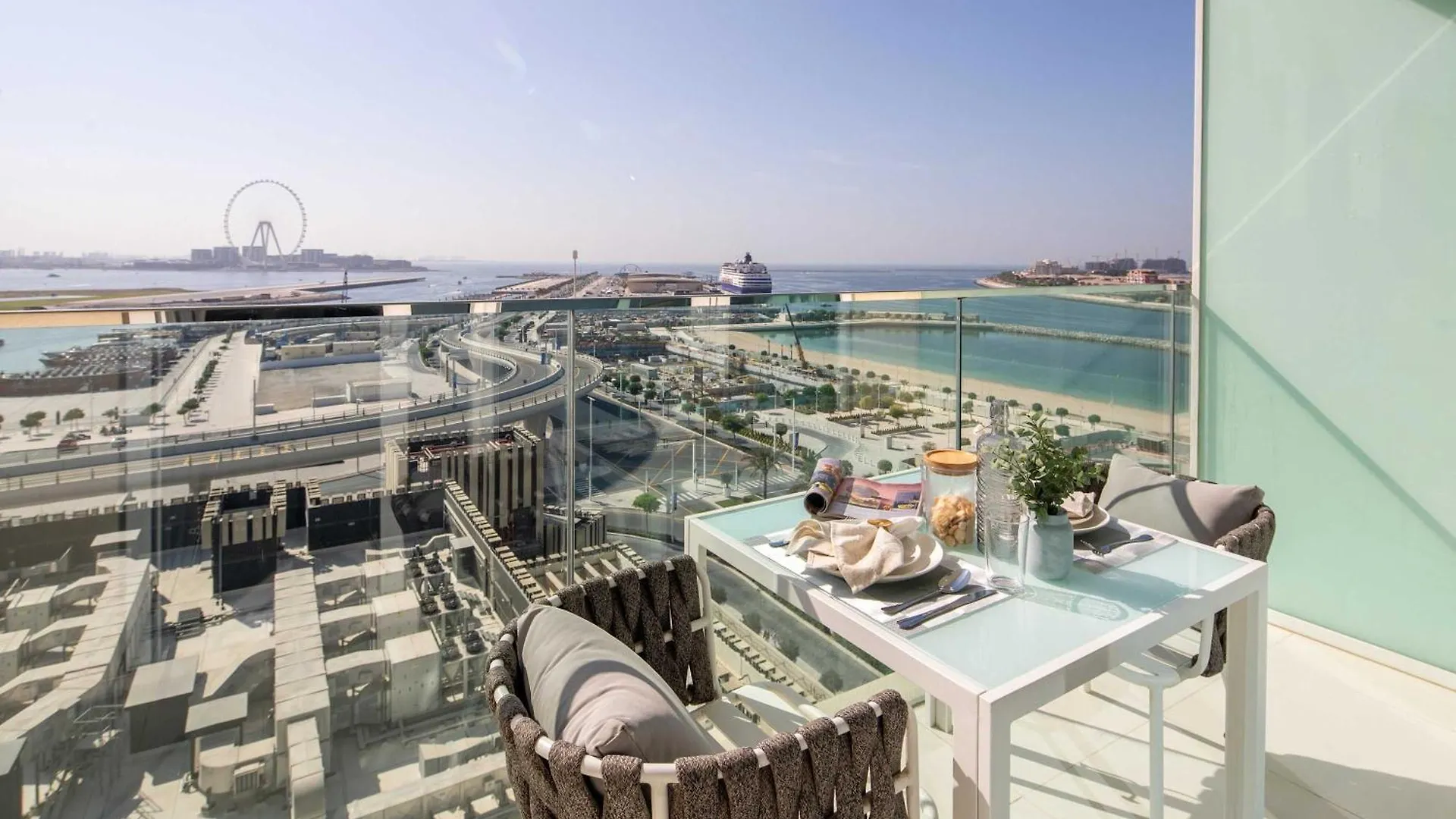 Frank Porter - Sunrise Tower Dubai 0*,