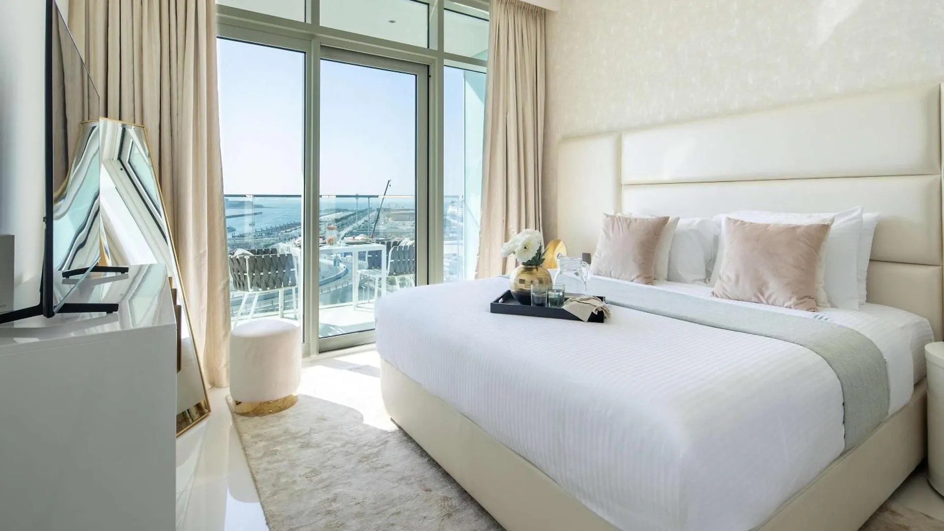 Apartment Frank Porter - Sunrise Tower Dubai United Arab Emirates